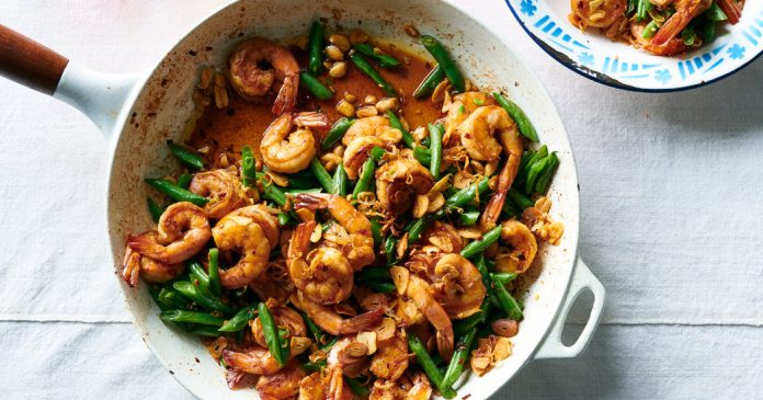 Chile-Crisp Shrimp and Green Beans Is as Good as It Chile-Crisp Shrimp and Green Beans Is as Good as It Sounds